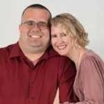 Mike e Kitty Burke estão processando Massachusetts por Discriminação Religiosa