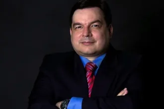 Em 'Organize sua vida e cresça', pastor Fernando Moreira oferece um guia prático para melhorar a organização individual e conquistar o crescimento pessoal e profissional. Foto: Divulgação
