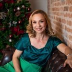 "O Messias": EP de Jeanne Mascarenhas, uma nova visão das canções natalinas com colaborações especiais e a essência do Natal em cada nota. Foto: Divulgação.