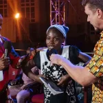 Durante uma cruzada na Nigéria, testemunhos de milagres e manifestações do poder de Deus marcaram os dias de ministração nas cidades. Foto: Reprodução/CfaN