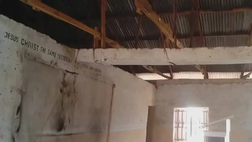 Igreja na Nigéria teve Instrumentos musicais, hinários e documentos destruídos pelo fogo