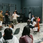 Ex-jogador da NFL Asa Watson e sua esposa Vanessa compartilham o Evangelho em uma academia de boxe na Alemanha. Foto: Reprodução/Instagram/Asa Watson