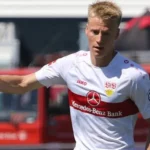 Descubra como a fé cristã influencia a vida de Chris Führich, jogador da seleção alemã, durante a Euro 2024. Foto: Reprodução/Wikimedia Commons/Jeollo von VfB-exklusiv.de