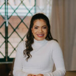 Larissa Santos lança o single "Vai Se Cumprir", trazendo uma mensagem de fé e esperança com produção de Tadeu Chuff. Foto: Divulgação.