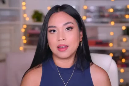 Ex-muçulmana encontra paz e propósito em Cristo após desafios familiares e perseguição por sua fé na Califórnia. Foto: Reprodução/YouTube/The Still Heart