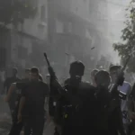 Irã contrabandeia US$ 150 milhões para o Hamas, financiando o recente ataque do Hamas, revelando falhas na inteligência israelense. Foto: Majdi Mohammed/AP