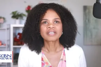 Atriz de Hollywood, compartilha seu testemunho de conversão e alertou sobre os perigos do envolvimento com o ocultismo e a Nova Era. Foto: Reprodução/CBN News.