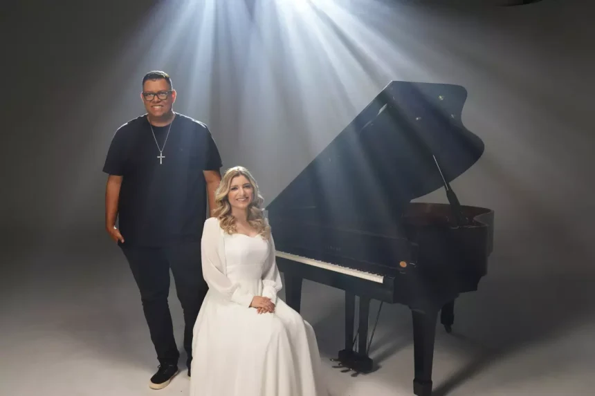 A cantora Marianna Goes acaba de lançar o single "A Cruz e O Trono", com participação especial do cantor e compositor Anderson Freire. Foto: Divulgação.