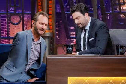 Durante sua recente passagem pelo Brasil, o evangelista Nick Vujicic participou do programa The Noite com Danilo Gentili, exibido no SBT. Foto: Instagram/The Noite com Danilo Gentili