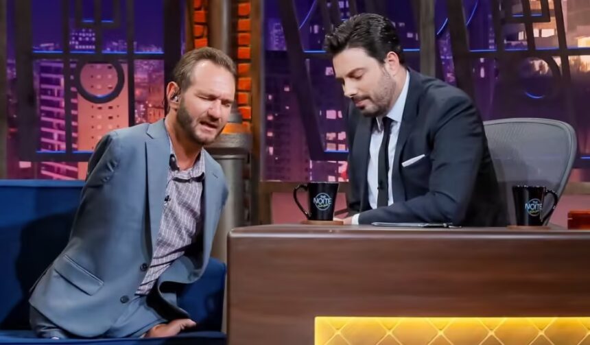 Durante sua recente passagem pelo Brasil, o evangelista Nick Vujicic participou do programa The Noite com Danilo Gentili, exibido no SBT. Foto: Instagram/The Noite com Danilo Gentili