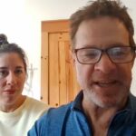 Ex-jogador de hóquei relata experiência com Deus após parada cardíaca e revela como o milagre transformou sua vida. Foto: Reprodução/YouTube/No Longer Nomads