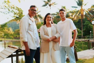 Anderson Freire lança “Guarda Minha Casa”, canção sobre fé e proteção familiar, com clipe especial e participação da família do cantor. Foto: Divulgação.
