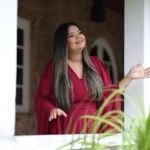 A cantora cristã Marcele Barbosa, vencedora da última edição do concurso Som Gospel, lançou recentemente o single inédito “Me Manteve Vivo”. Foto: Divulgação.