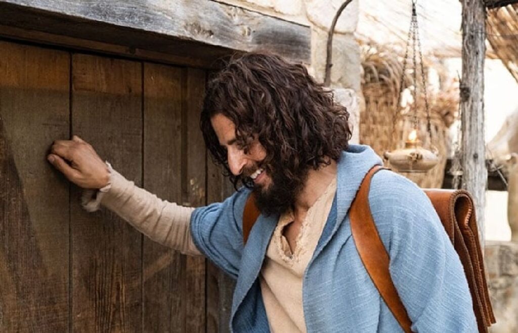 “The Chosen” é exibida na terra onde Jesus caminhou com dublagens locais