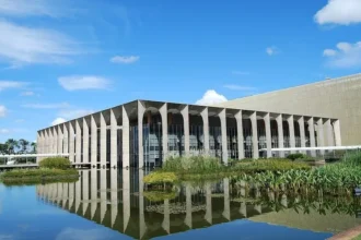 Itamaraty condena ataques em Gaza e exige investigação independente sobre mortes de civis em centros de ajuda humanitária. Foto: Wikipedia.