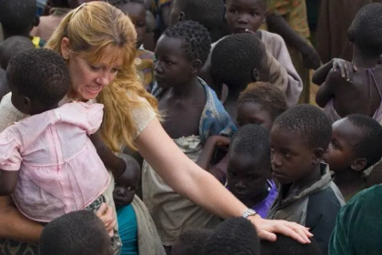 Missionária desafia o terror do Boko Haram no Sahel e treina cristãos locais para levar o Evangelho às regiões mais perigosas da África. Foto: Reprodução/CBN News.