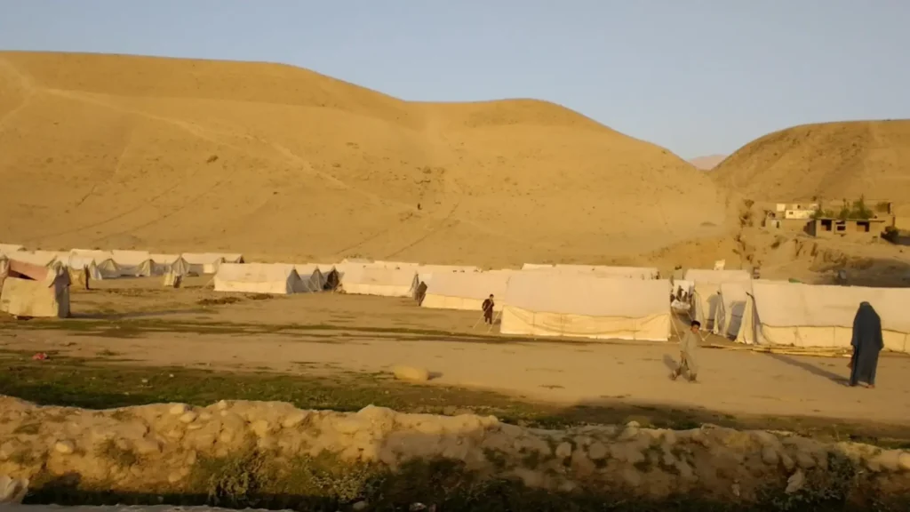 Refugiados afegãos são deportados em massa no Tajiquistão