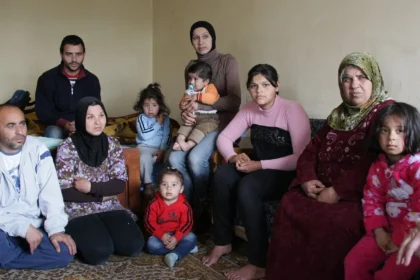 Família cristã é vítima de massacre na Síria durante ataque violento em Suwayda, agravando ainda mais a crise humanitária na região. Foto: Representativa/Portas Abertas.