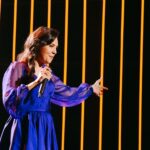 Suellen Lima lança medley com três sucessos no DVD “Legado”, celebrando os 43 anos da Louvor Eterno ao lado de grandes nomes da música cristã. Foto: Divulgação.