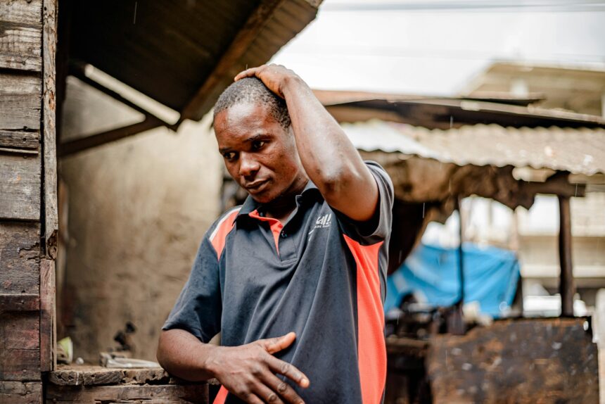Ataque na Nigéria deixa pastor morto e cristãos em choque após ação violenta de extremistas em vila rural de Katsina. Foto: Representativa/Unsplash.