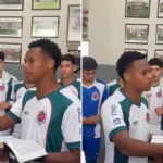 Jogador do Ipatinga realiza devocional antes da partida, emociona companheiros e compartilha sua fé dentro e fora dos gramados. Foto: Reprodução/Instagram/Samuel Pereira