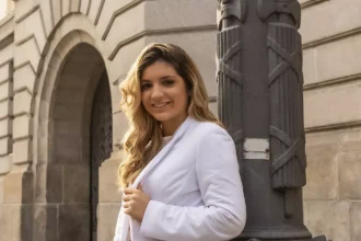 Marianna Goes lança o single “Quem Irá Nos Separar?” pela MK Music. Canção destaca o amor de Deus e ganha clipe emocionante no YouTube. Foto: Divulgação.