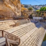Arqueólogos em Jerusalém desenterram um muro de 2.700 anos que fazia parte do Tanque de Siloé, local onde Jesus curou um cego. Foto: Instagram/City Of David