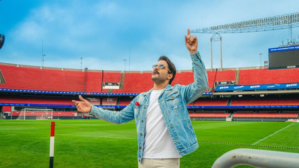 Gabriel Guedes lança seu novo EP, com clipe gravado no Estádio do MorumBis