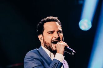 Luciano Camargo lança primeira canção de seu novo projeto, chamada ''Olhos Não Viram', junto de Maria Marçal. Foto: Divulgação.