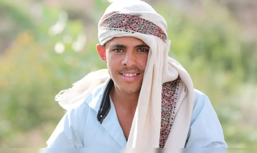 Após aceitar Jesus, ex-muçulmano é agredido e entregue a extremistas