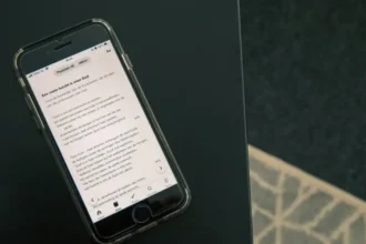 O aplicativo da Bíblia YouVersion e sua família de aplicativos atingiram a marca colossal de 1 bilhão de downloads globalmente. Foto: Representativa/Unsplash.