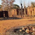 Uma nova onda de ataques em Moçambique resulta em 20 cristãos assassinados e cerca de 1.300 casas, além de duas igrejas, foram destruídas. Foto: Portas Abertas.