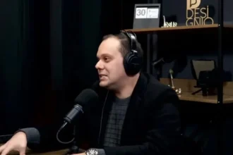 Jovem gaúcho trocava o culto doméstico pela balada, mas foi confrontado por uma profecia em frente a uma festa. Foto: Reprodução/YouTube/Dilson Gomes