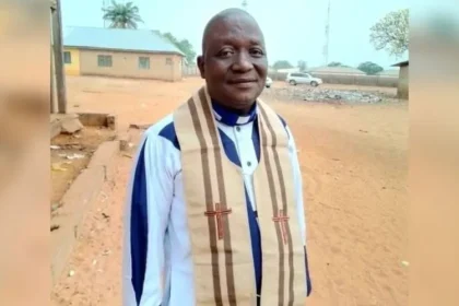 Pastor na Nigéria, Rev. James Audu Issa, sequestrado por extremistas Fulani, é encontrado morto após pagamento de resgate. Foto: Reprodução/Morning Star News/Igreja ECWA, Ekati