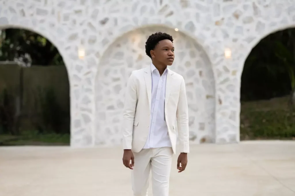 Isaque Marins lança seu novo single, chamado ”Som da Adoração”
