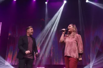 Léa Mendonça lança "Eu Mato Esse Gigante" com Pr. Lucas, um single ao vivo que celebra 40 anos de carreira da cantora. Foto: Divulgação.
