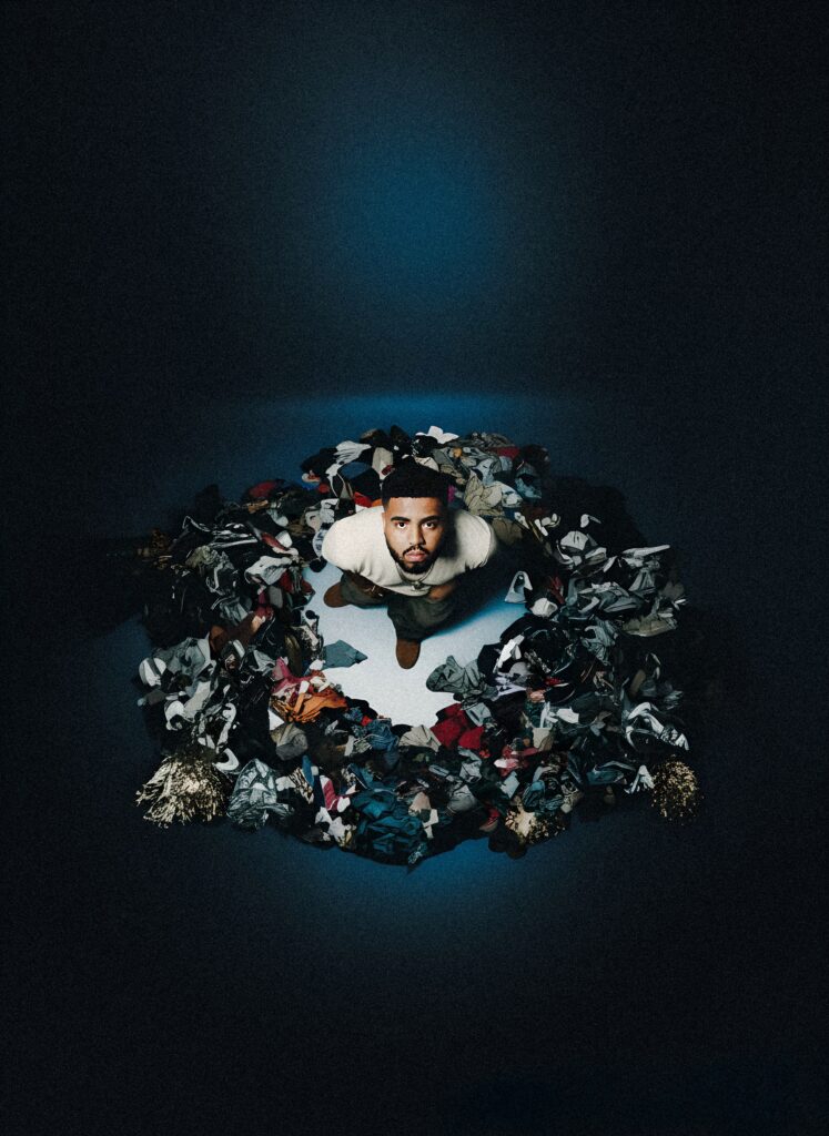 Silas Magalhães aposta no R&B acústico em seu novo single ”Se Eu Orar”