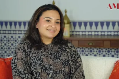 Após se sentir abandonada pelo Islã, professora islâmica tem um sonho com Deus que a libertou do vazio e a faz se converter. Foto: Reprodução/YouTube/Arab Media Ministries
