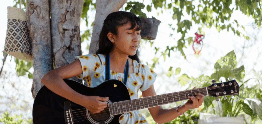 Perseguição no México: Adolescente de 12 anos e sua família perdem tudo, mas encontram força e resistência através do louvor. Foto: Reprodução/Portas Abertas.