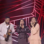 Em celebração aos seus 30 anos de carreira, Eyshila lança a regravação de "Vou Glorificar", com sua irmã, Jozyanne, e de Josué Lopez. Foto: Divulgação.