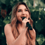 Esther Durán, promessa do gospel nacional, lança "Grande Dia", seu 5º single em parceria com a Musile Records. Foto: Divulgação.