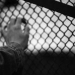 Como os cristãos na Coreia do Norte enfrentam interrogatórios brutais, denúncia forçada e campos de reeducação devido a sua fé. Foto: Representativa/Unsplash.