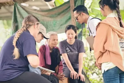Uma missão está impactando o Camboja através do programa HEAL, que oferece assistência médica, saneamento e alimentos a famílias vulneráveis. Foto: Reprodução/Samaritan’s Purse