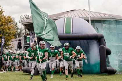 Missionários usam futebol e arte para evangelismo a irlandeses: ''Uma xícara de café se torna uma ponte para uma conversa sobre esperança''. Foto: Reprodução/IMB