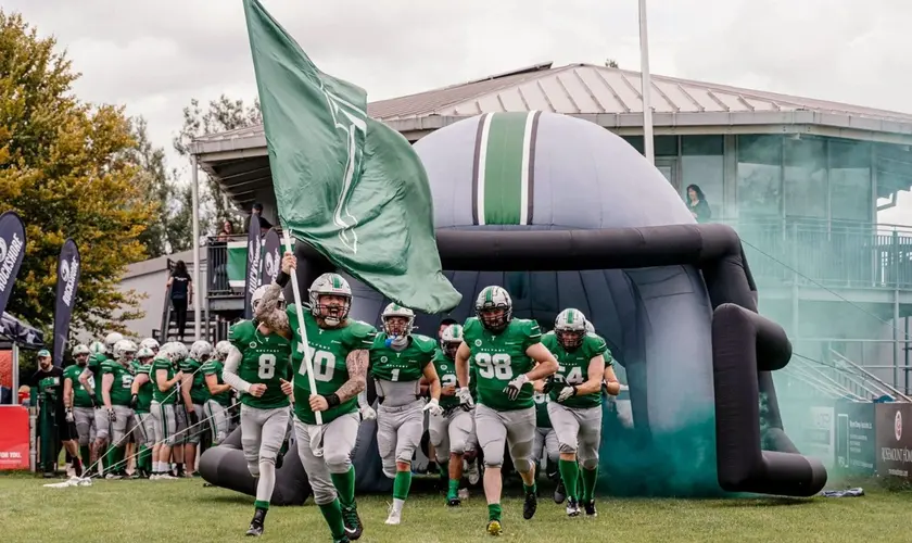 Missionários usam futebol e arte para evangelismo a irlandeses: ''Uma xícara de café se torna uma ponte para uma conversa sobre esperança''. Foto: Reprodução/IMB
