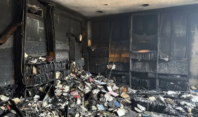 Jovem confessa incêndio criminoso contra sinagoga no Mississippi, EUA: ''Isso não foi vandalismo aleatório''. Foto: Congregação Beth Israel