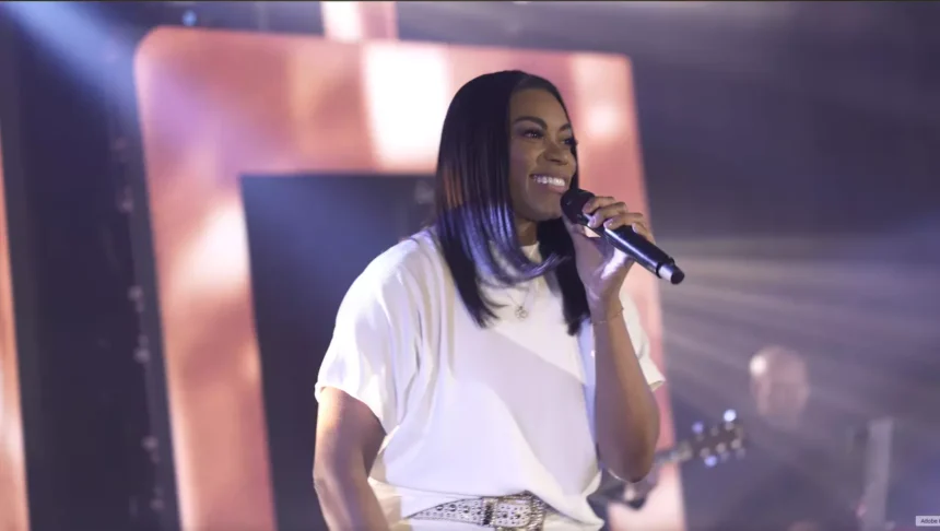 Elaine Martins lança "Cartas Vivas", single reflexivo sobre o testemunho cristão com participação do Coral Fé Maior. Foto: Divulgação.