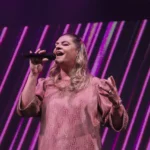 Léa Mendonça lança a canção “Meu Redentor Vive”, que faz parte de seu projeto em celebração aos seus 40 anos de ministério. Foto: Divulgação.