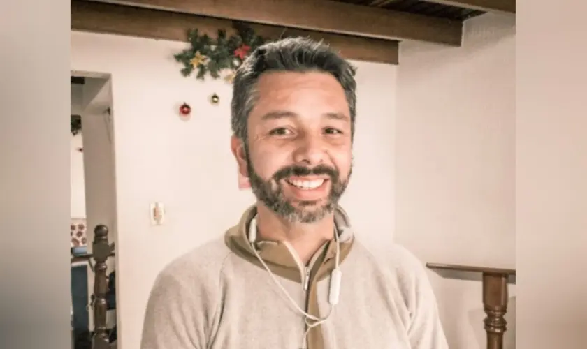 Jovem é evangelizado por treinador de boxe e, hoje, é missionário na Colômbia pela HeartCry Missionary Society. Foto: HeartCry Missionary Society