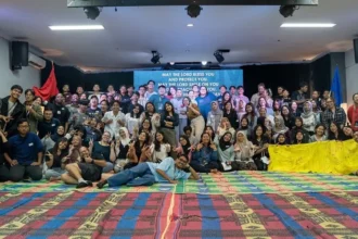 Ministério faz evangelismo com aulas de inglês para universitários na Indonésia: ''A colheita está pronta, mas os trabalhadores são poucos''. Foto: Reprodução/AG News